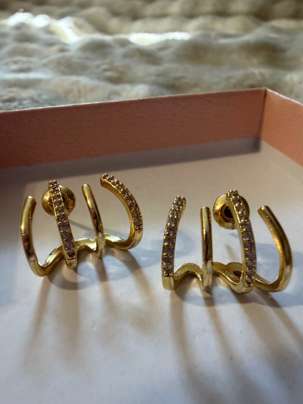 Gold Plated Claw Wrap around Hoop Earrings 925 Sterling Silver Post Illusion